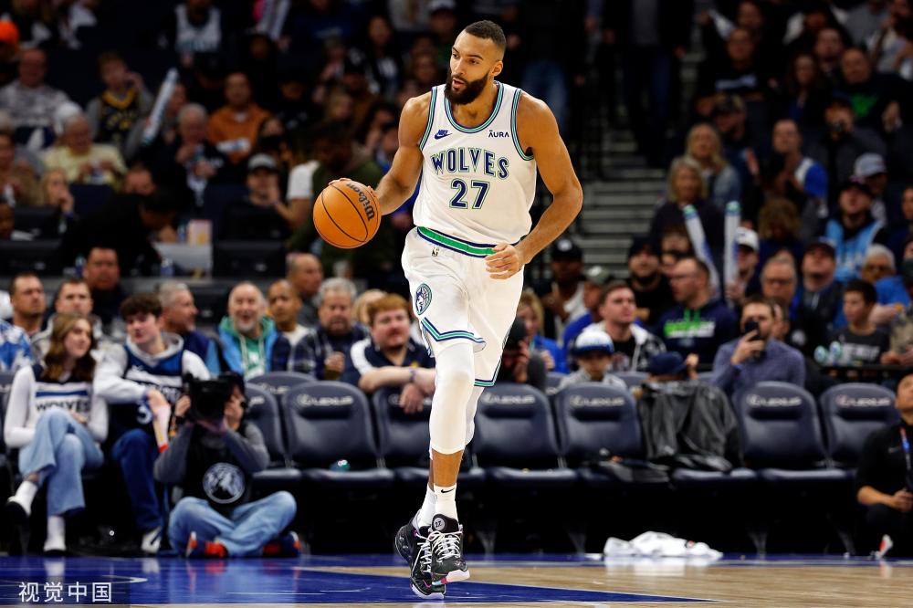 场上的球迷 场上的球迷