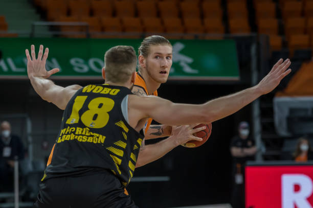 全队短板明 全队短板明